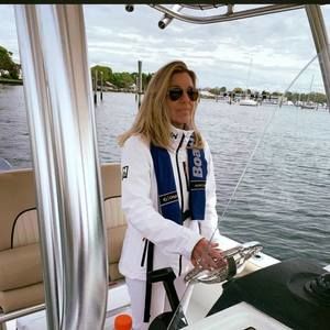 Meet your Posher, Liz